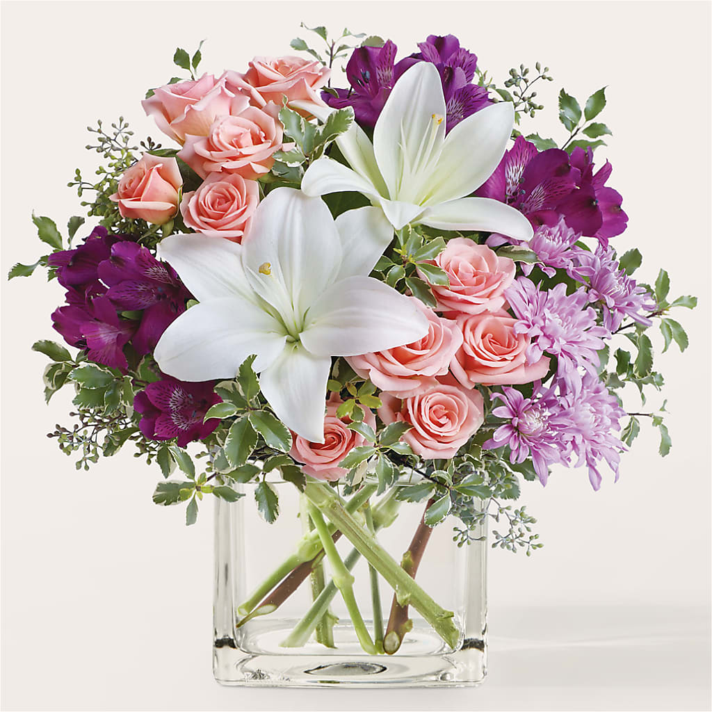Mani Pedi Bouquet – Awesome Blossom Florist, San Antonio TX