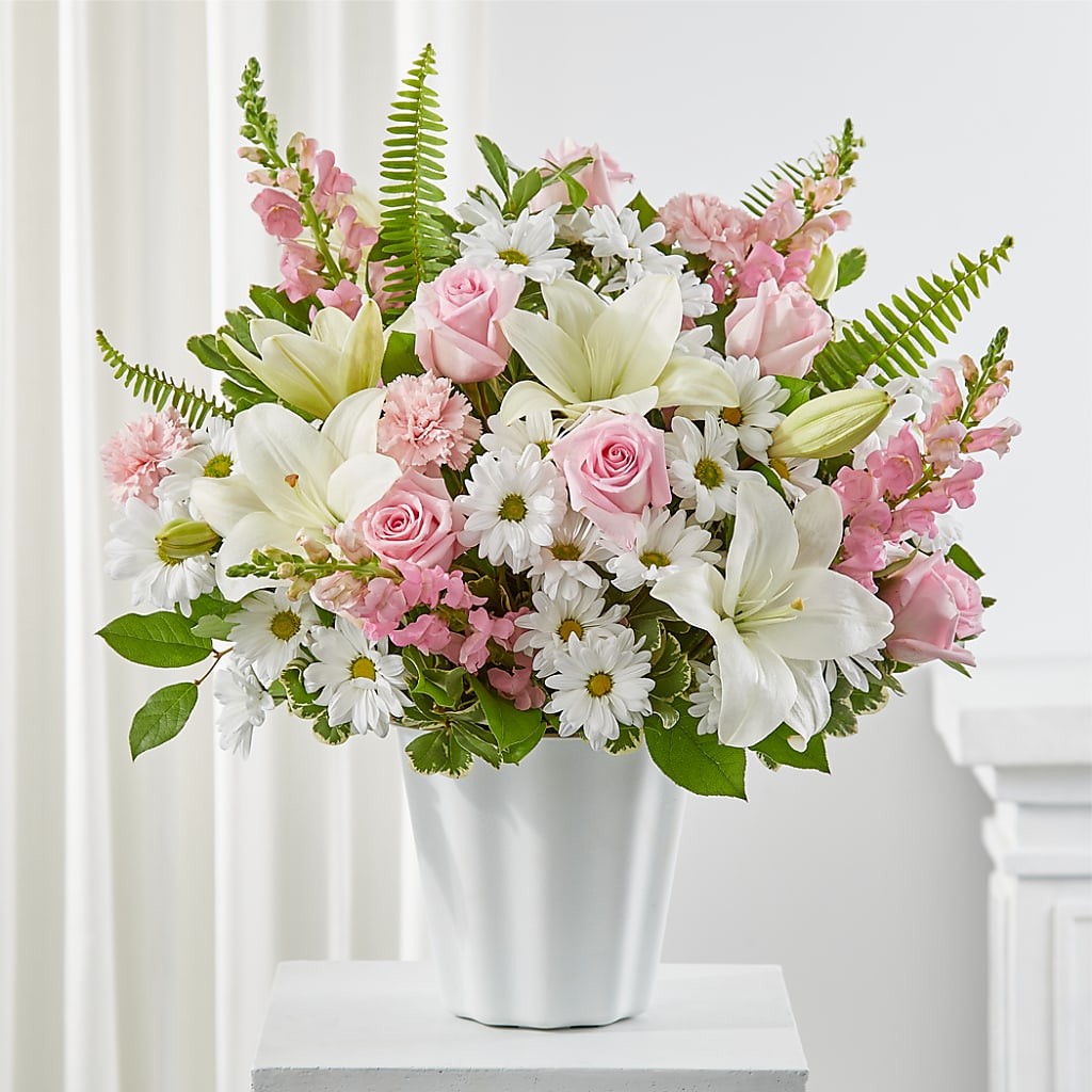 Soft Touch Tabletop Basket – Awesome Blossom Florist, San Antonio TX