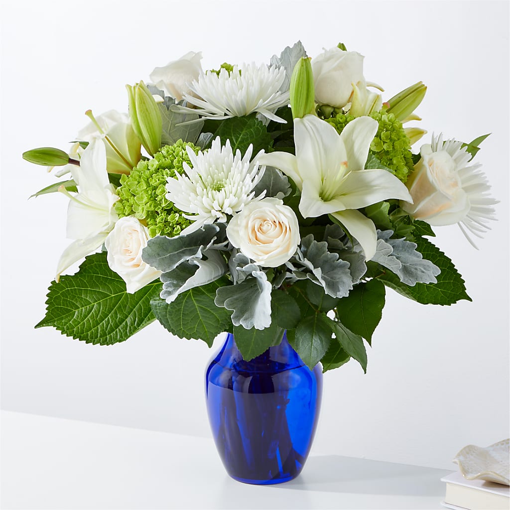 Snowy Dreams Bouquet – Awesome Blossom Florist, San Antonio TX