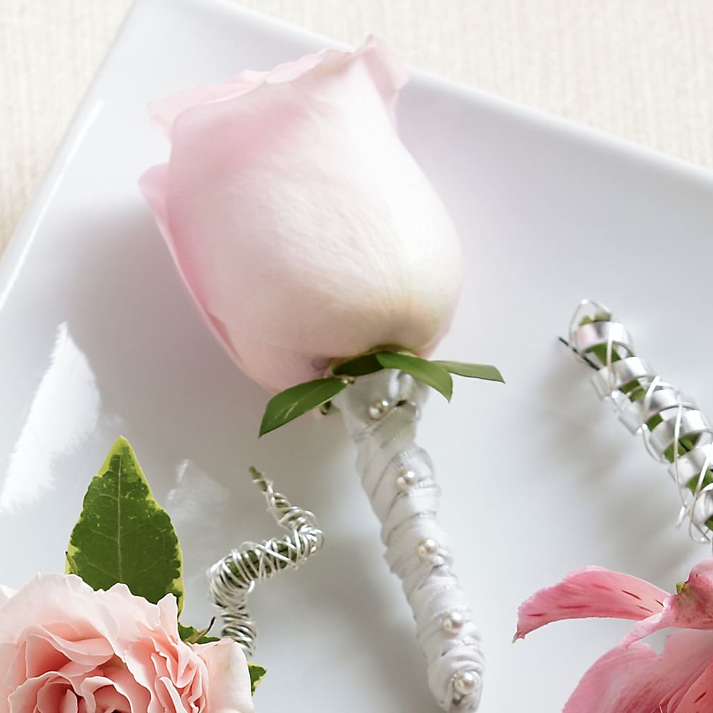 Pink Rose Boutonniere – Awesome Blossom Florist, San Antonio TX