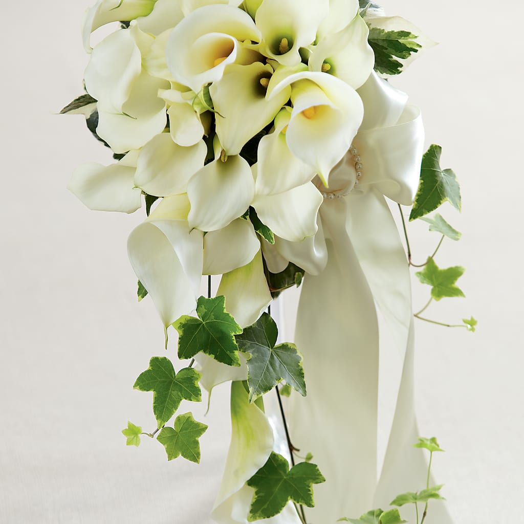 White Chapel Bouquet – Awesome Blossom Florist, San Antonio TX