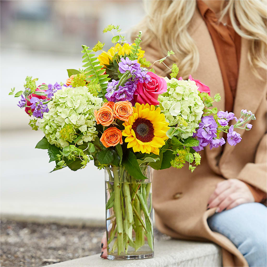 Vibrant Greetings Bouquet –  Awesome Blossom Florist, San Antonio TX